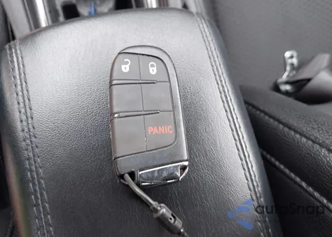 2024 Jeep Compass Latitude 4X4 from USA, damaged, VIN 3C4NJDBN0RT607275